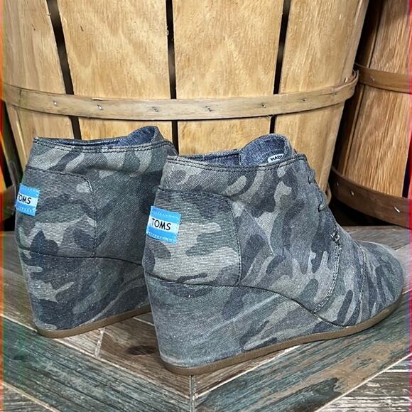 Toms Washed Camo Canvas Desert Wedge Green Gray Ankle Boots Bootie Women Size 10 - Picture 5 of 12